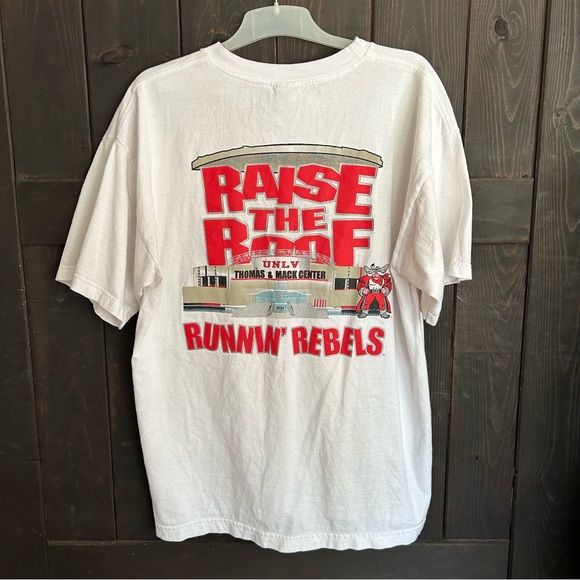 University of North Las Vegas Mens Basketball Graphic Tee Men’s Extra Large - Picture 2 of 3